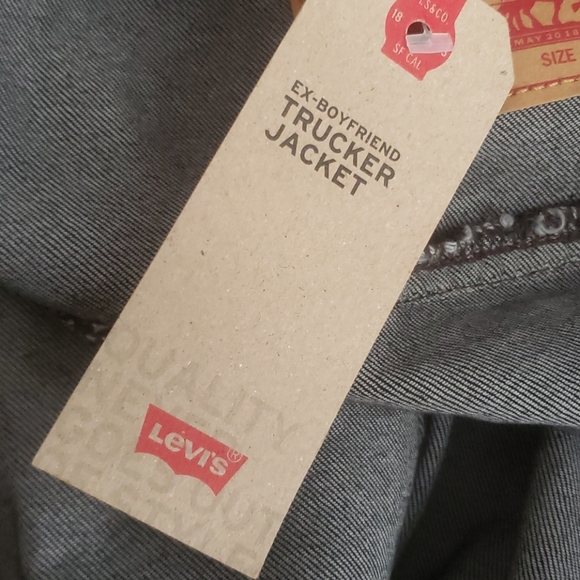 🆕️ LEVI'S Ex-Boyfriend's Trucker Fringe Jacket! - Picture 6 of 8